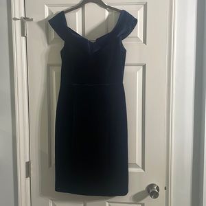 EUC Vince Camuto Blue Velvet Dress Size 6